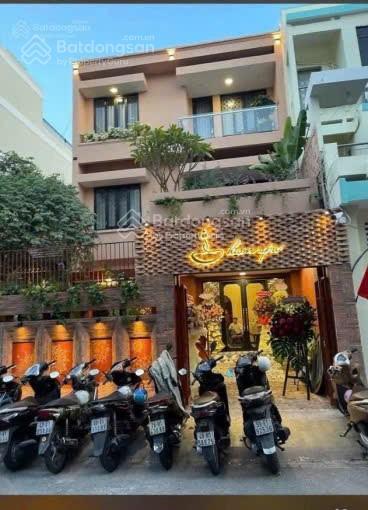 Thật 100% hiếm 79 triệu/tháng mặt tiền 9x20m. vuông 4 tầng khu trần nhật duậtđặng dung tân định