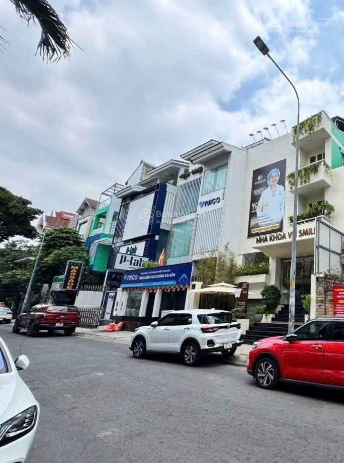 Thật hiếm 179 triệu/m2 đất lớn giá rẻ mặt tiền hoa lan nối dài hoa đào 12x22m. cn ~220m2 . p.2 pn