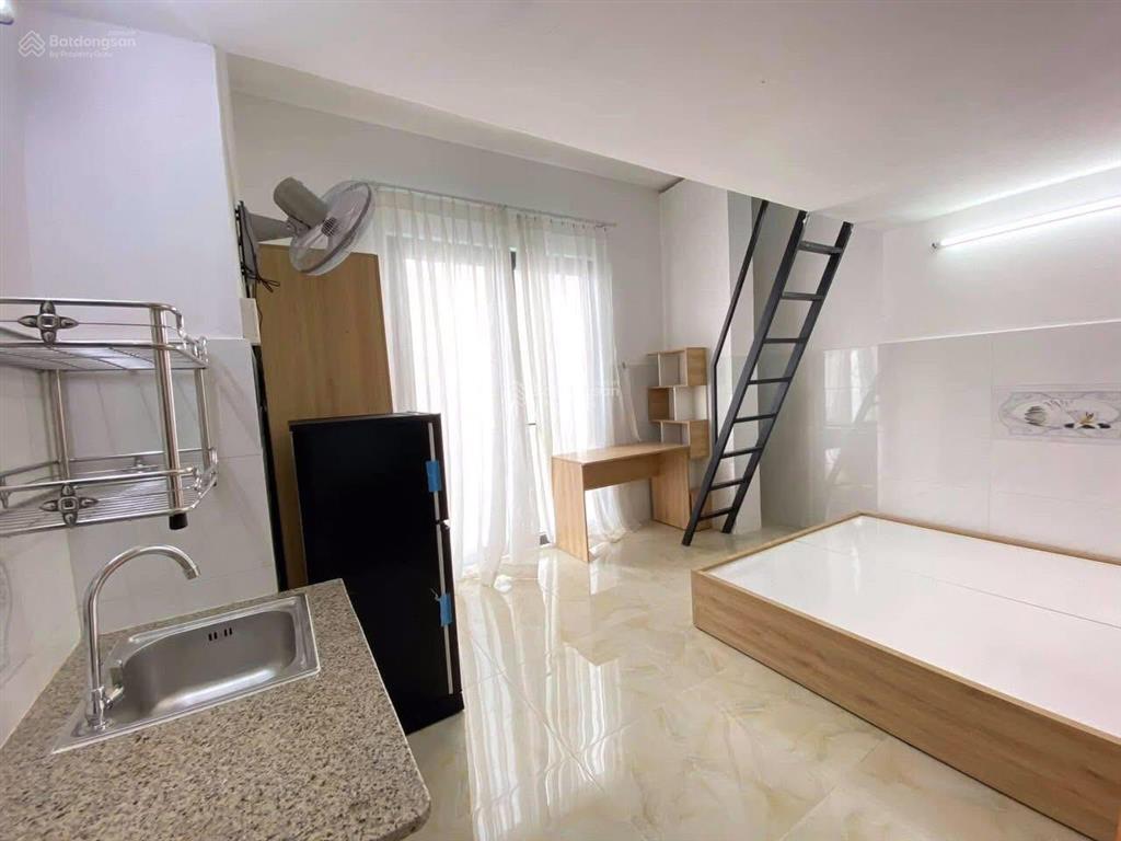 Rẻ và tốt (89 triệu/m2) thu khoán 200 triệu/tháng hầm 6 lầu 10x30m. 280m2 (70 phòng) phan văn trị