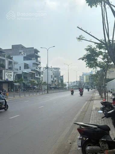 Thật 100% rẻ 195 triệu/tháng 1600m2 sàn 12x22m cho thuê toà mặt tiền ngay vincom phan văn trị. p5