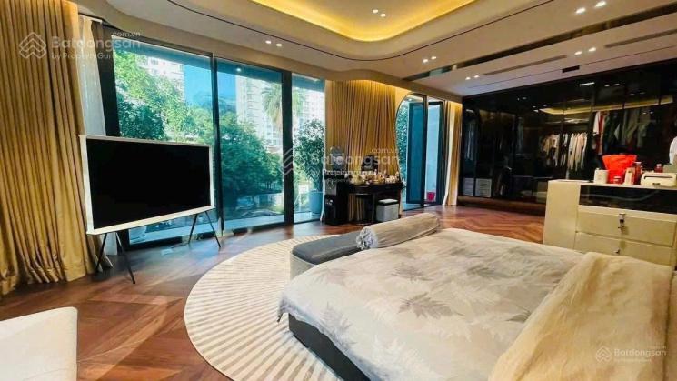 Thật 100% thu khoán 290 triệu/tháng 12x21. cn250m2 hầm 7 lầu khu tú xương  hồ xuân hương p6 q3