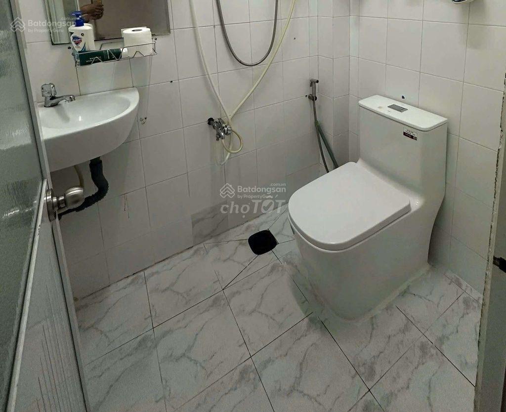 Rẻ tốt 9,5 triệu/tháng cho thue căn hộ 70m2. (2 phòng ngủ) nguyễn trãi cống quỳnh chợ bến thành