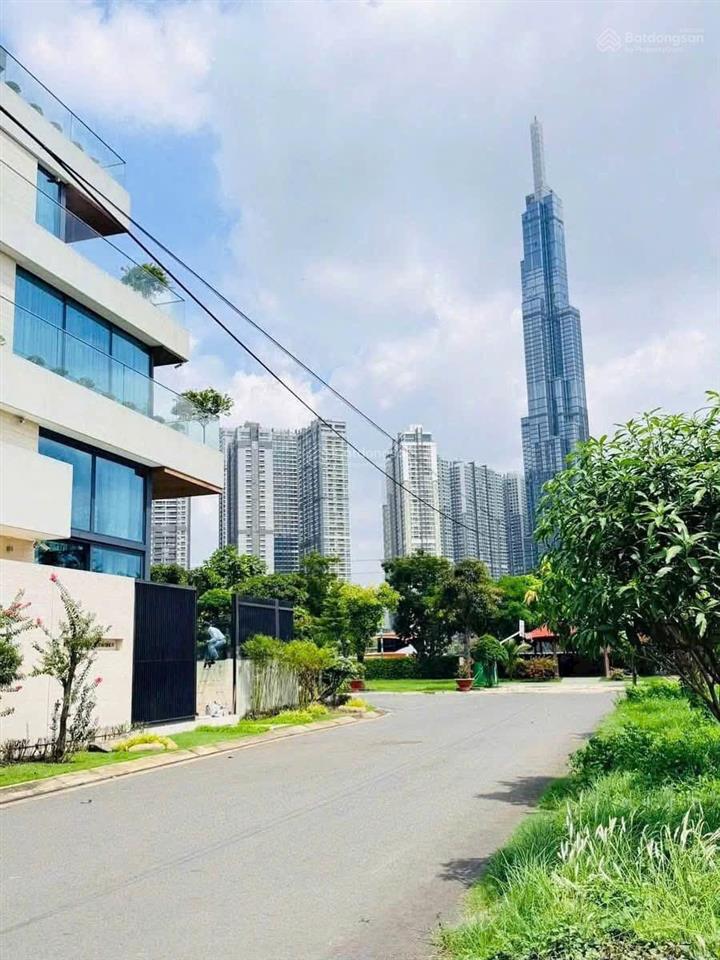 Hiếm ít nhà so sánh có hồ bơi (20x25m 450m2 )thảo điền nguyễn văn hưởng bảo vệ 24/24 gần sông