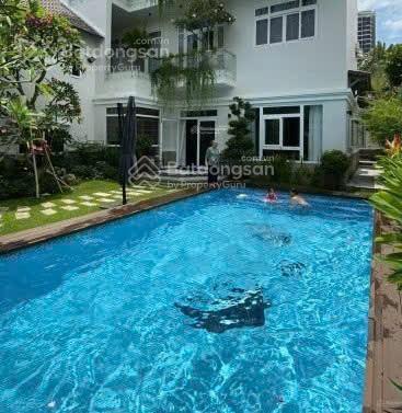 Hiếm ít nhà so sánh có hồ bơi (20x25m 450m2 )thảo điền nguyễn văn hưởng bảo vệ 24/24 gần sông