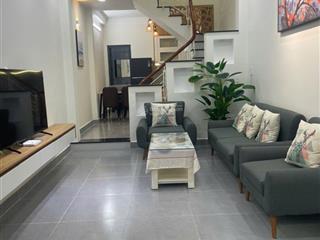 Nhà đẹp 2 tầng giá mềm vị trí hiếm đep gần đường trần cao vân giá 3.65 ti