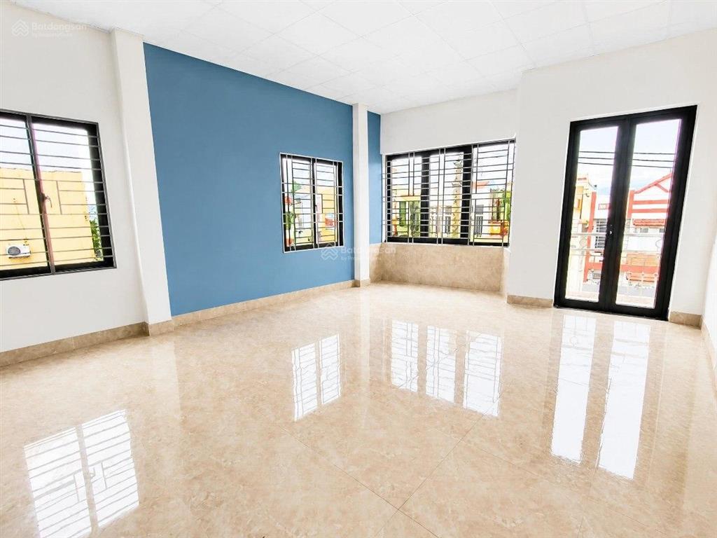 15tr  cho thuê nhà 3 tầng mặt tiền trần cao vân kinh doanh sầm uất