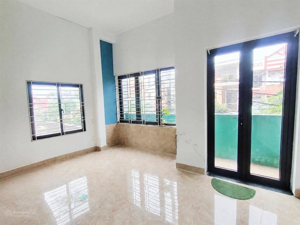 15tr  cho thuê nhà 3 tầng mặt tiền trần cao vân kinh doanh sầm uất