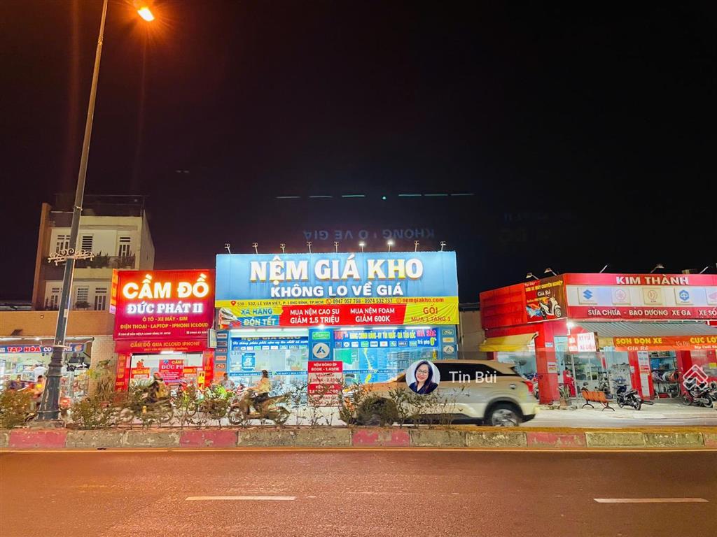 Ngộp & ngon ! nhà mt lê văn việt  cửa ngõ vinhome. dt 30tr/tháng. ctxd cao.nhanh nhanh ạ.