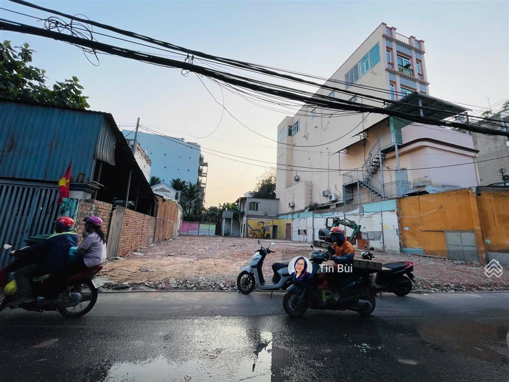 Đất 430,3m2 (13.2 x 32m) rất đẹp đường qh 30m, xây h7t ngay nguyễn thi định x lê văn thịnh