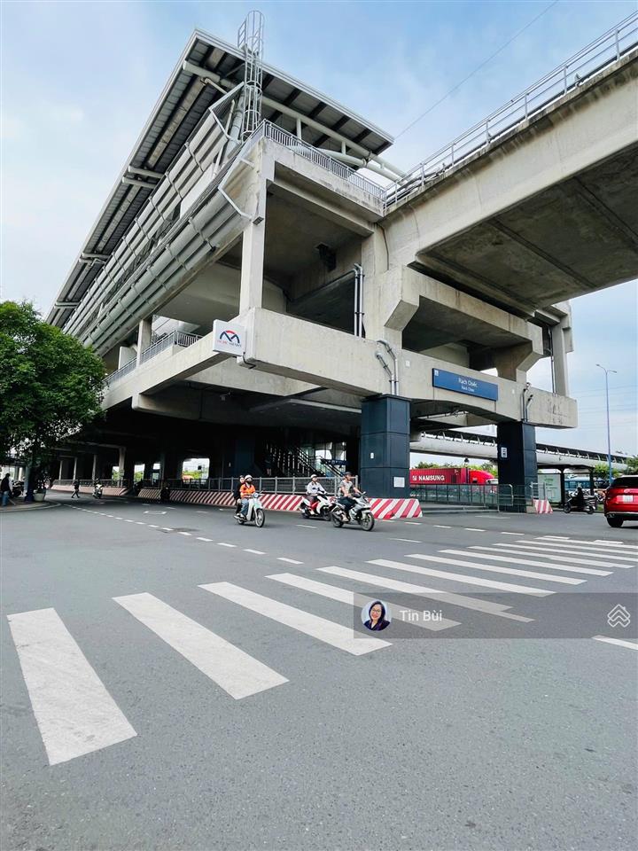 Đất hiếm ngang 5. ngay ks mia sài gòn  ga metro an phú. ctxd hầm 6 tầng.ở+khai thác cho thuê cao