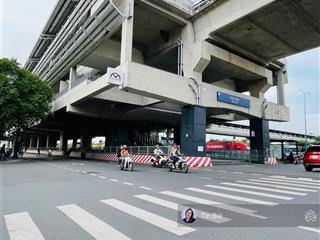 Đất hiếm ngang 5. ngay ks mia sài gòn  ga metro an phú. ctxd hầm 6 tầng.ở+khai thác cho thuê cao