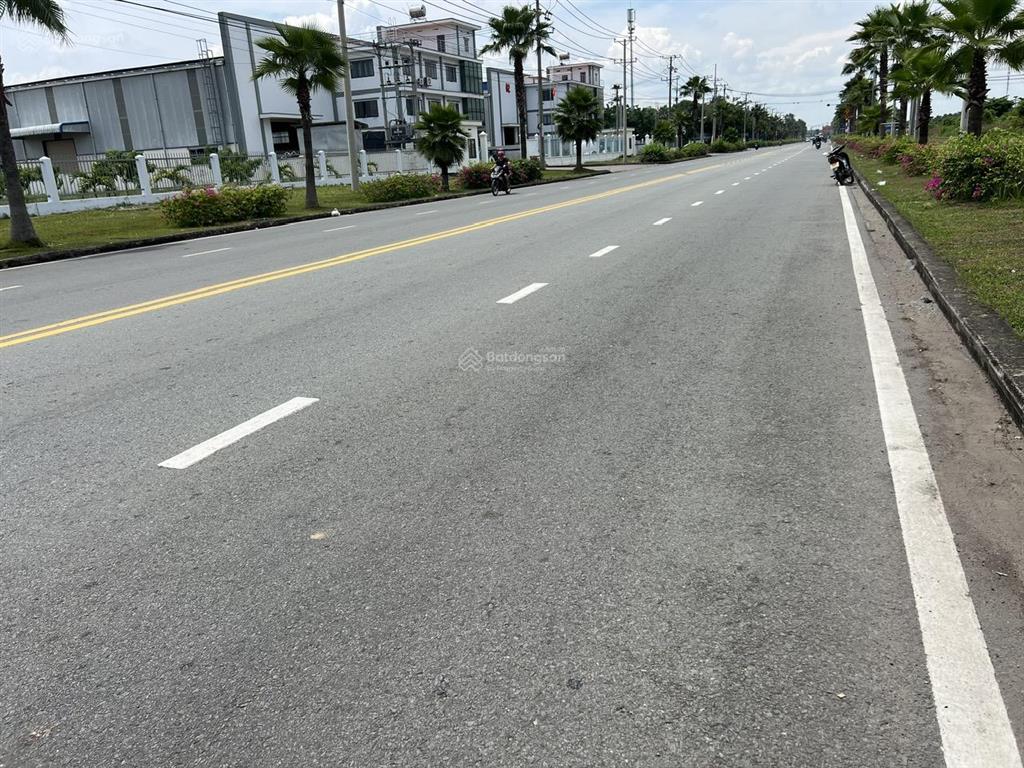 Bán đất (skc) xây dựng xưởng 31.000m2 giá rẻ chỉ 137 tỷ. kcn trảng bom  đồng nai 0937 980 ***