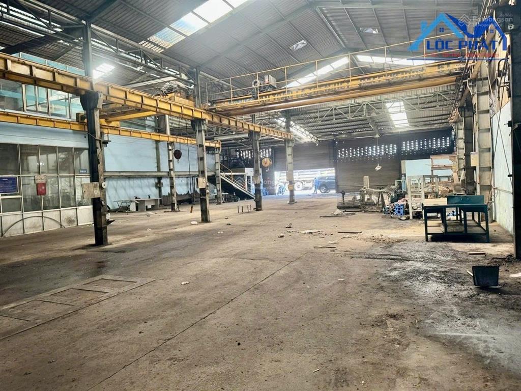 Cho thuê xưởng 2.000m2 có cẩu trục giá chỉ 120 triệu phước tân  biên hòa  đồng nai 0937 980 ***