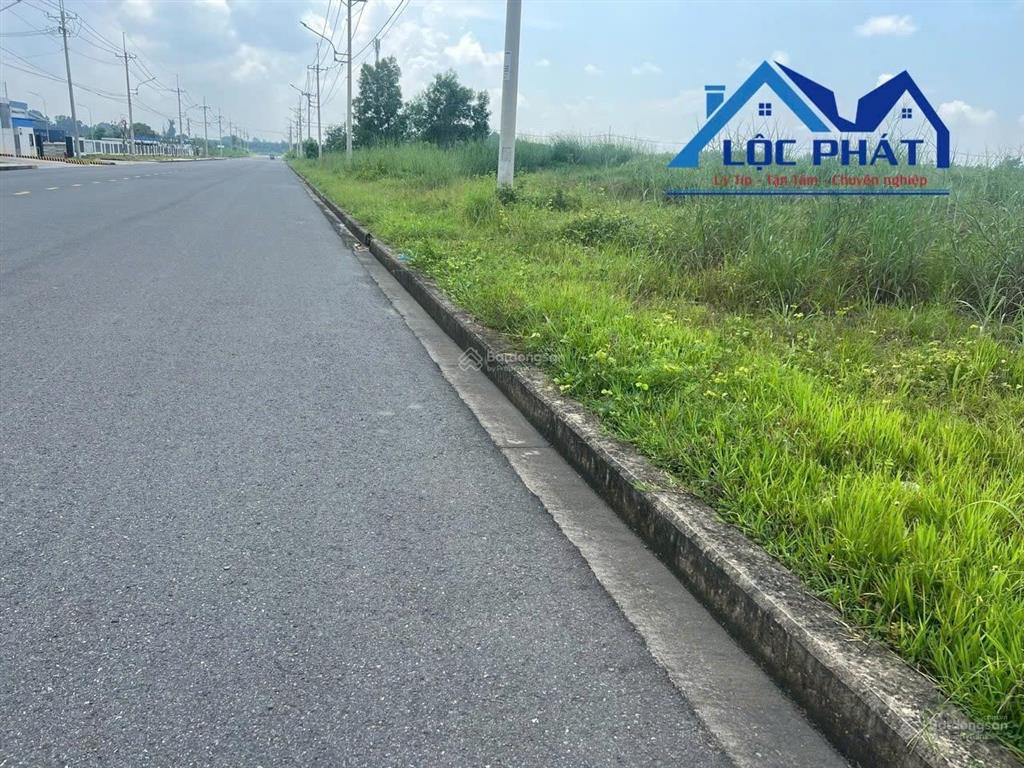 Bán đất xây dựng xưởng 30.000m2 giá chỉ 144,3 tỷ. kcn trảng bomđồng nai  0937 980 ***
