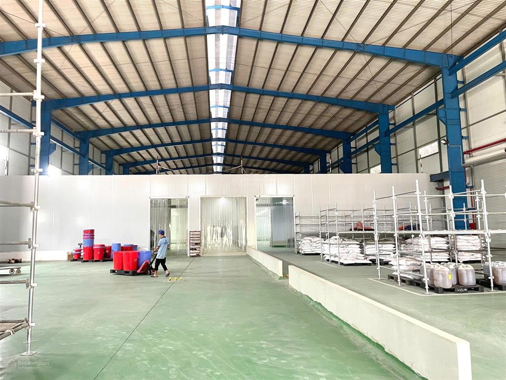 Cho thuê nhà xưởng 4.500m2 giá chỉ 400 triệu. vĩnh cửuđồng nai  0937 980 ***