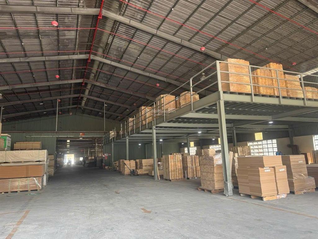 Cho thuê nhà xưởng 9.500m2 giá chỉ 570 triệu. trảng dàitp đồng nai  0937 980 ***
