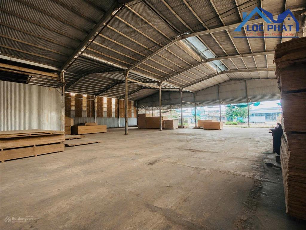 Cho thuê nhà xưởng 4.000m2 giá rẻ chỉ 155 triệu. p hố nai  đồng nai 0937 980 ***