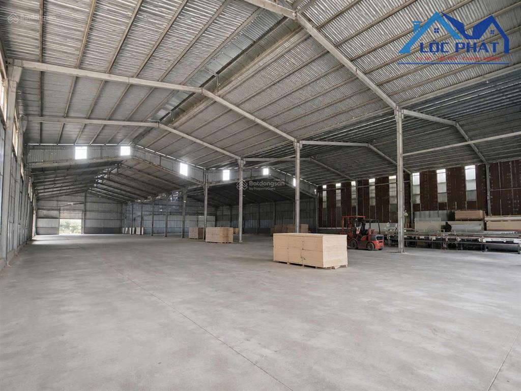 Cho thuê nhà xưởng 4.000m2 giá rẻ chỉ 155 triệu. p hố nai  đồng nai 0937 980 ***
