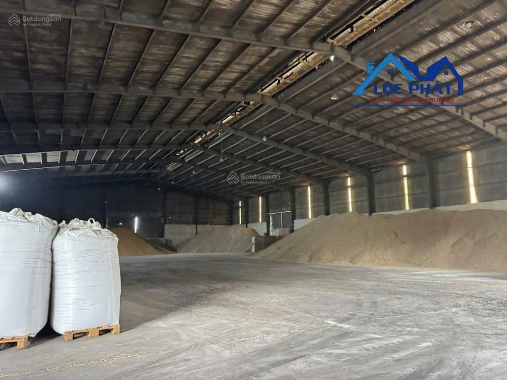 Cho thuê nhà xưởng 5.100m2 giá rẻ chỉ 280 triệu. trảng bom, đồng nai 0937 980 ***