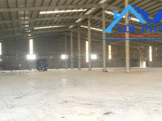 Cho thuê nhà xưởng 5.000m2 giá rẻ chỉ 200 triệu. hố nai 3  trảng bom  đồng nai 0937 980 ***