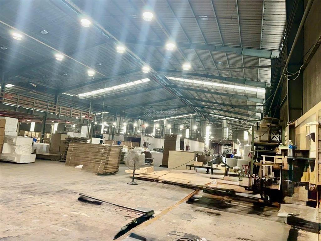 Bán nhà xưởng dt 4.750m2 giá chỉ 35 tỷ. gần kcn tam phước, tp đồng nai 0937 980 ***