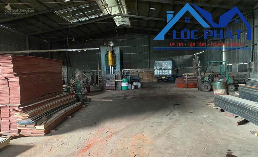 Cho thuê xưởng giá chỉ 45 triệu 1.400m2. phường phước tânbiên hoàđồng nai 0937 980 ***