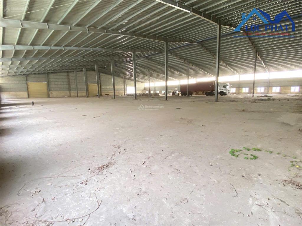 Cho thuê kho xưởng 6.000m2 giá rẻ chỉ 200 triệu. p trảng dài  đồng nai 0937 980 ***