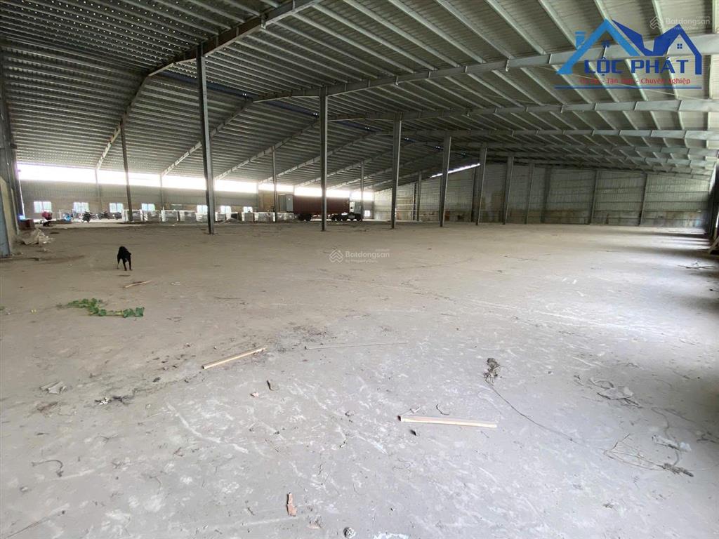 Cho thuê kho xưởng 6.000m2 giá rẻ chỉ 200 triệu. p trảng dài  đồng nai 0937 980 ***
