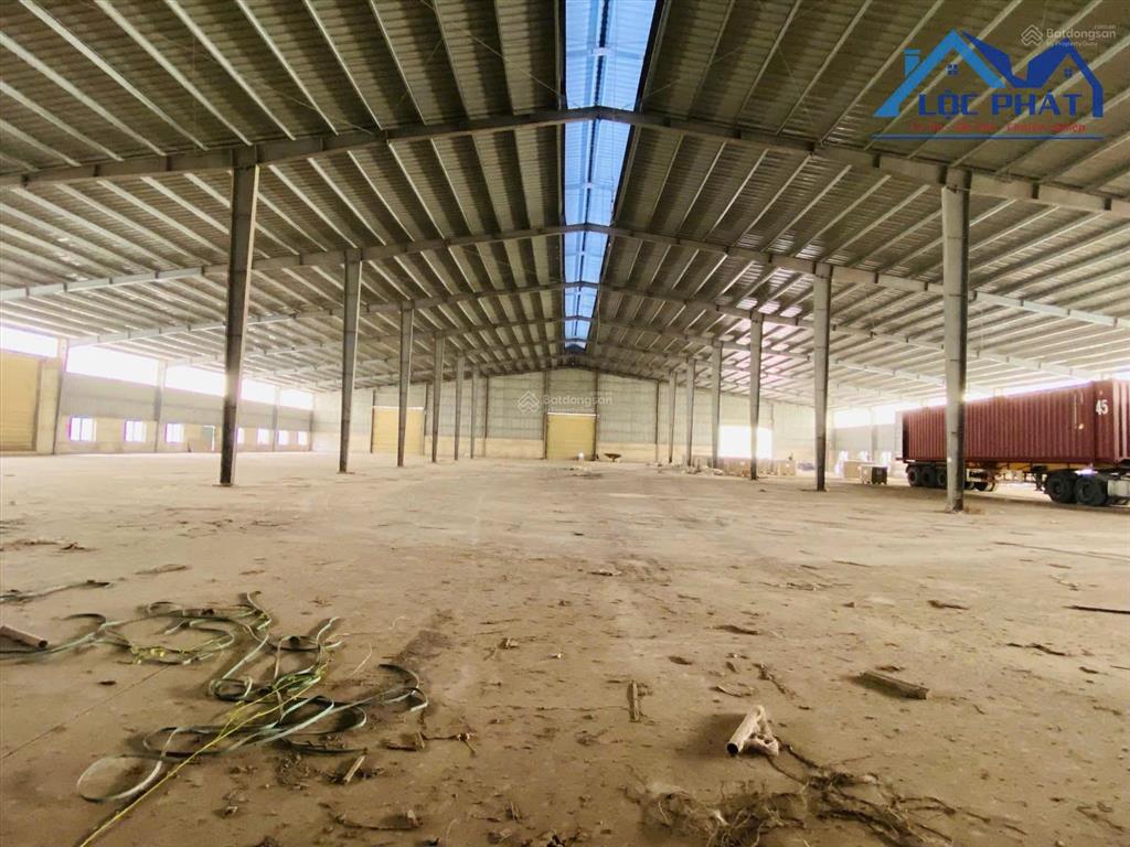 Cho thuê kho xưởng 6.000m2 giá rẻ chỉ 200 triệu. p trảng dài  đồng nai 0937 980 ***