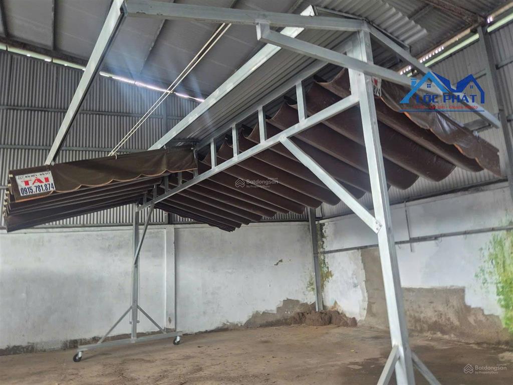 Bán nhà mặt tiền ql1a dt 3000m2 giá chỉ 25 tỷ. thống nhất  đồng nai 0937 980 ***