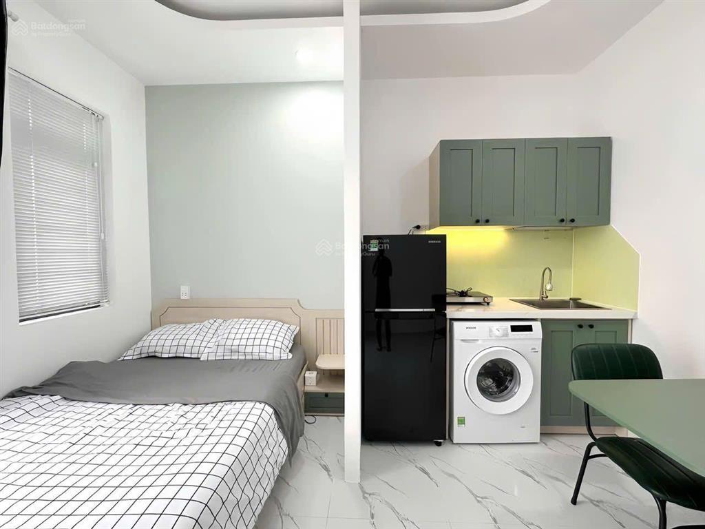 Khai trương căn hộ tách bếp ngay lê văn sỹ phú nhuận sát quận 1 quận 3,  0769 690 ***