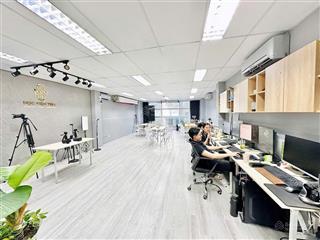 Văn phòng setup sẵn nội thất cơ bản mặt tiền hoàng văn thụ dt 100m2