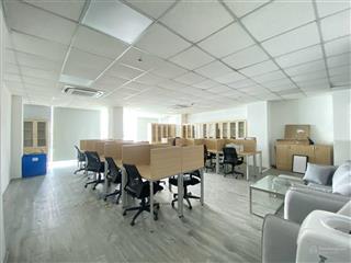 Còn trống sàn lầu 5 diện tích 70m2 , đường trần quang diệu .