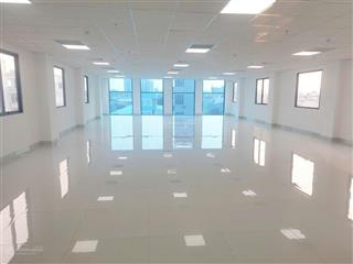 Văn phòng lầu 5 tòa nhà đường nguyễn xí , dt 150m2 , làm việc 24/7 .