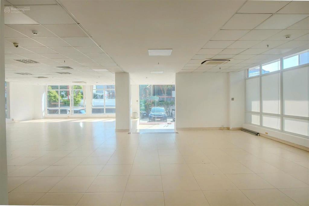 Văn phòng cho thuê đường phổ quang75m2 giá chỉ 17 triệu