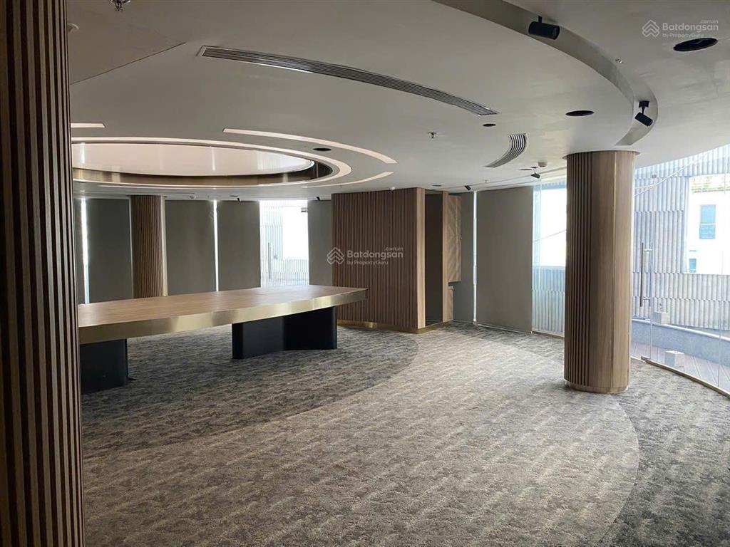 Cho thuê văn phòng nam kỳ khởi nghĩa dt 120m2