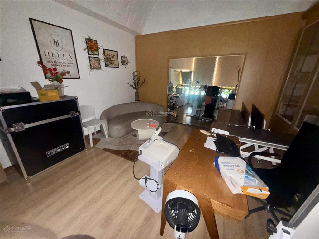 Văn phòng cho thuê full nội thất nguyễn văn thủdt 50m2 giá chỉ 11 triệu