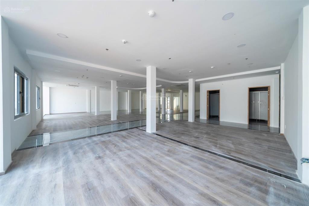 Cho thuê văn phòng nguyễn văn thủdt 165m2