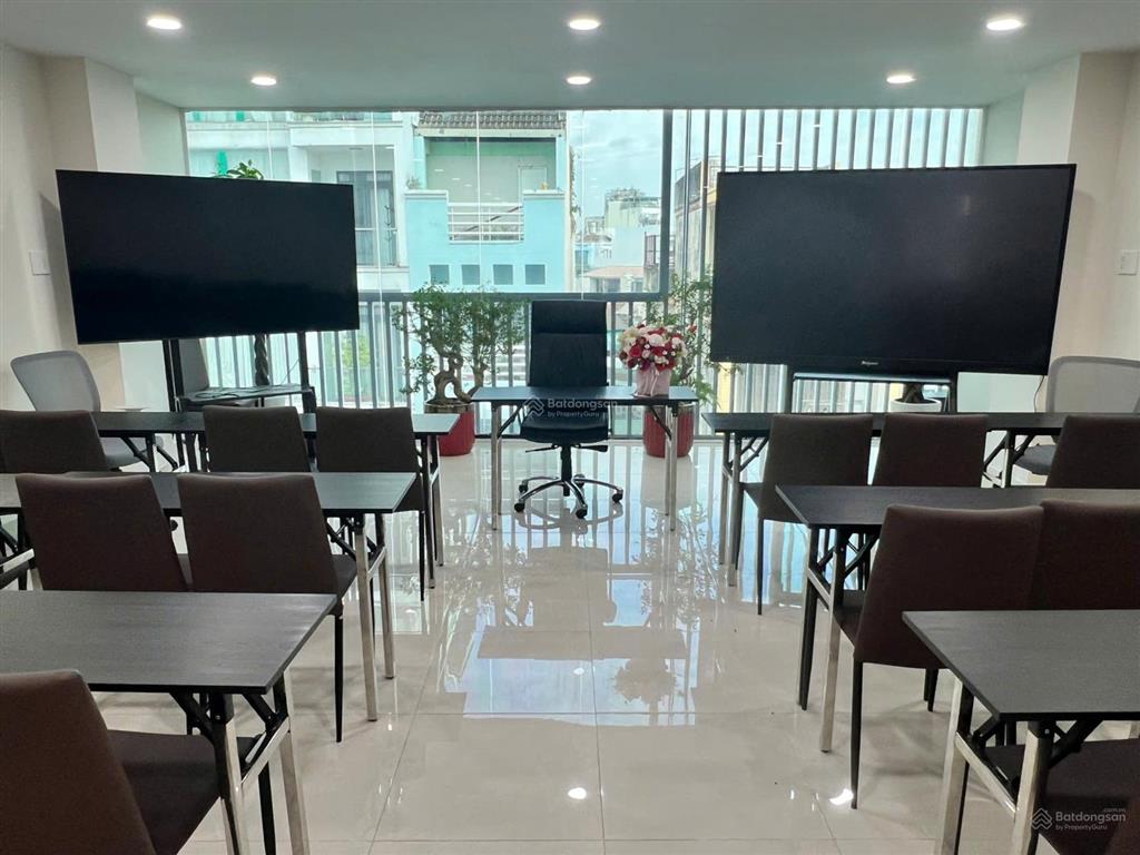 Cho thuê văn phòng phú nhuận full nội thấtdt 91m2giá chỉ 21 triệu