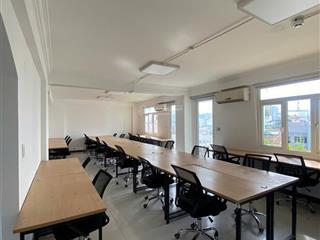 Cho thuê văn phòng full nội thất huỳnh văn bánh dt55m2