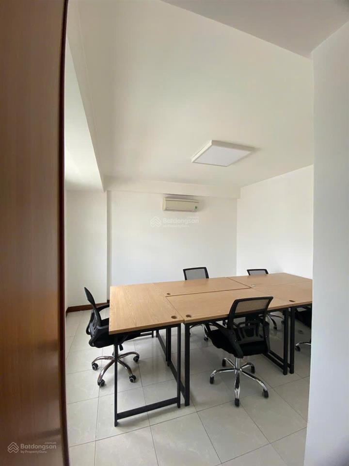 Cho thuê văn phòng full nội thất huỳnh văn bánh dt55m2