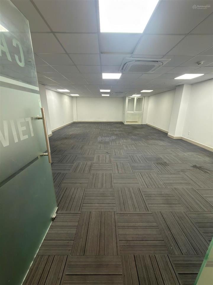 Cho thuê văn phòng thân nhân trung  dt 120m2 giá chỉ 25 triệu