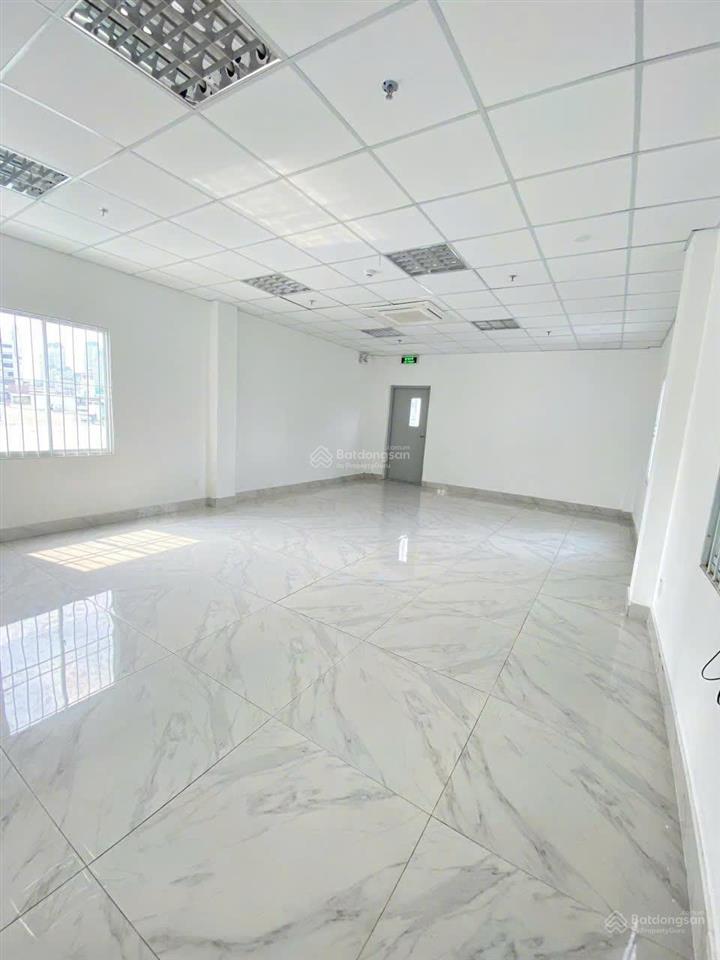 Văn phòng 50m2 lầu 5 bình thạnh giá chỉ 13 triệu rẻ nhất khu vực