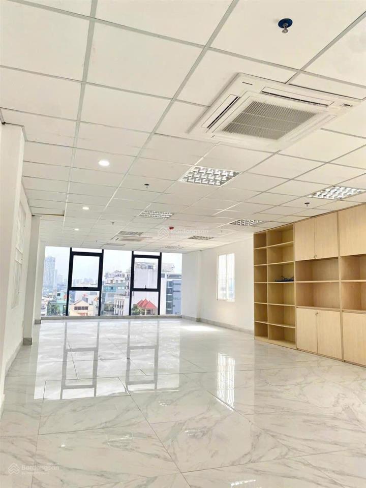 Văn phòng 50m2 lầu 5 bình thạnh giá chỉ 13 triệu rẻ nhất khu vực