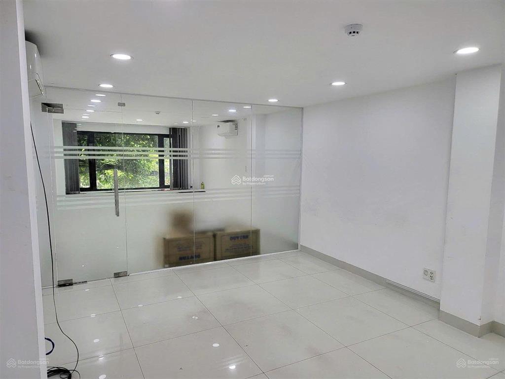 Văn phòng 100m2 lầu 1 tân bình giá rẻ 13,9 triệu