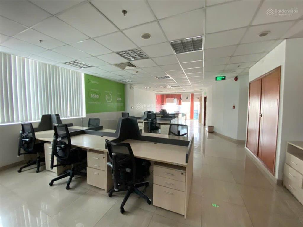Văn phòng 200m2 ở cộng hoà giá rẻ chỉ 11$/m2
