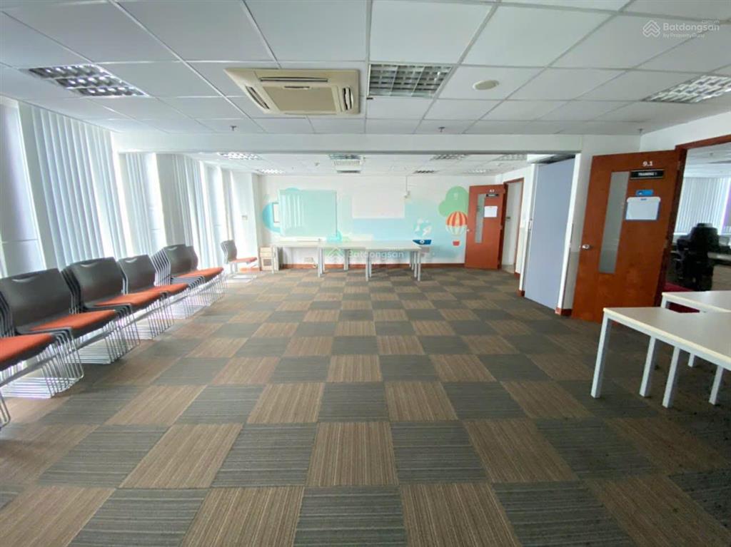 Văn phòng 200m2 ở cộng hoà giá rẻ chỉ 11$/m2