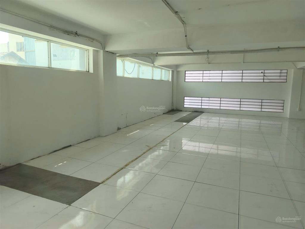 Cho thuê văn phòng 150m2 ở nguyễn xí, giá 19 triệu/tháng
