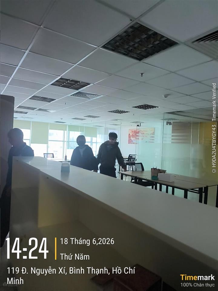 Cho thuê văn phòng full nội thất 113m2, sẵn 2 phòng tại nguyễn xí, giá rẻ