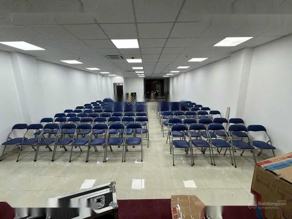 Cho thuê tòa nhà 1000m2 tại phổ quang giá ưu đãi